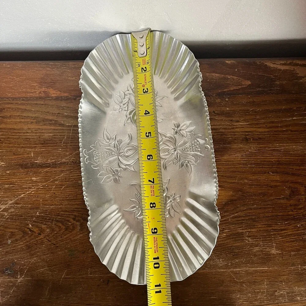 VTG Hammered Aluminum Serving Tray Floral Embossed Scalloped Edge 11x6 MCM Decor